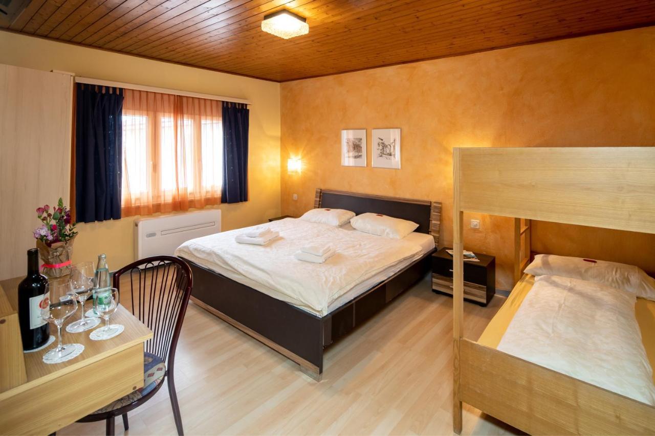 Albergo Pensione San Giorgio Losone Eksteriør billede